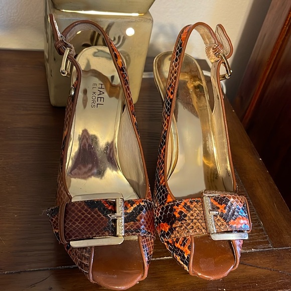 MICHAEL KORS HEELS - Picture 2 of 6